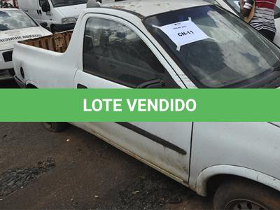 LOTE 037 - GM Corsa GL  - 1998 1999 - Branca - HMG-0186