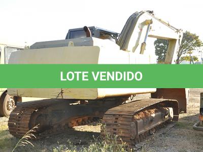 LOTE 001 - NEW HOLLAND ESCAVADEIRA FX 215 LC - ANO 2005
