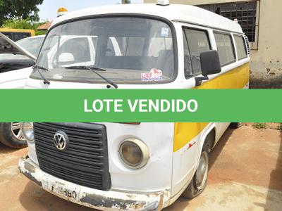 LOTE 021 - VW KOMBI ESCOLAR - PLACA HLF-9980 - ANO 2012 2012
