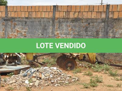 LOTE 010 - 1 MINI ROLO COMPRESSO, 3 IMPLEMENTOS E 1 BICICLETA ELETRICA