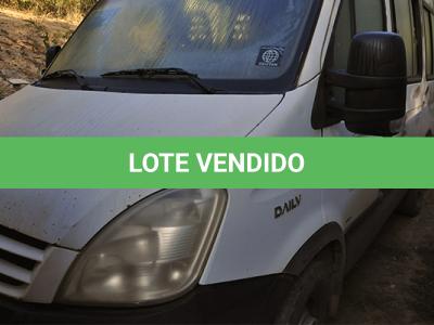 LOTE 009 - IVECO DAILYY 45S16 MINIBUS - PLACA HMH3002 - ANO 2008 2008