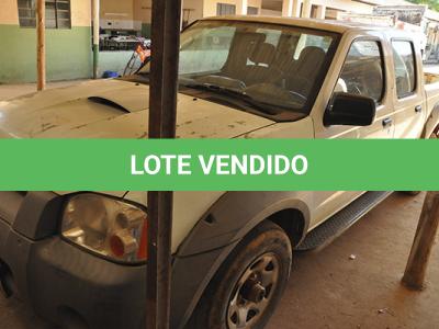 LOTE 008 - NISSAN FRONTIER 4X4 XE - PLACA KEY 9018 - ANO 2002 2003