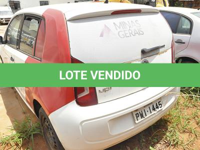 LOTE 025 - VW UP TAKE MA - PLACA PWI-1445 - ANO 2015 2016