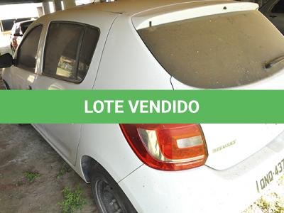 LOTE 010 - RENAULT SANDEIRO AUTH 10 - PLACA QNQ 4373 - ANO 2017 2018