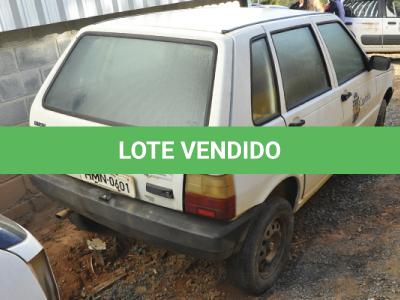 LOTE 018 - FIAT UNO MILLE FIRE - PLACA HMN0601 - ANO 2003 2004