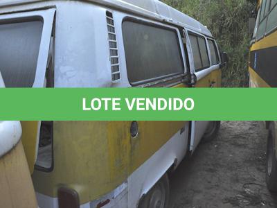 LOTE 012 - VW KOMBI ESCOLAR - PLACA HLF1774 - ANO 2009 2010