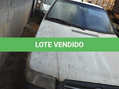 LOTE 017 - FIAT UNO MILLE WAY ECON - PLACA OPU 0814 - ANO 2013 2013