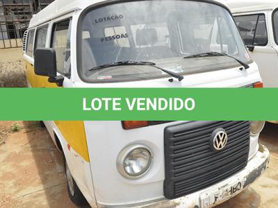 LOTE 021 - VW KOMBI ESCOLAR - PLACA HLF-9980 - ANO 2012 2012