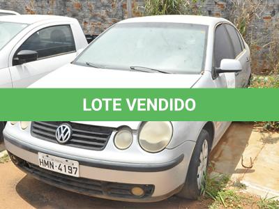 LOTE 026 - VW POLO SEDAN 1.6 - PLACA HMN-4197 - ANO 2005 2006