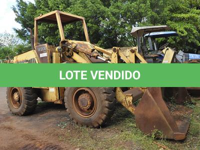 LOTE 048 - PÁ CARREGADEIRA CASE W20B - 1991 - PC07