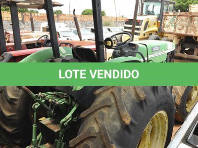 LOTE 005 - TRATOR - JOHN DEERE – ANO 2011