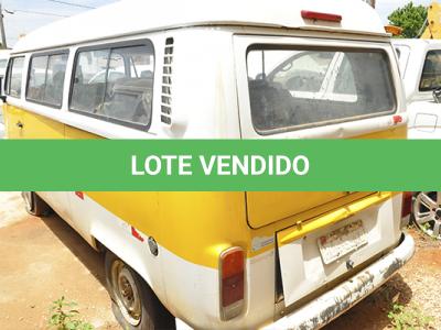 LOTE 021 - VW KOMBI ESCOLAR - PLACA HLF-9980 - ANO 2012 2012