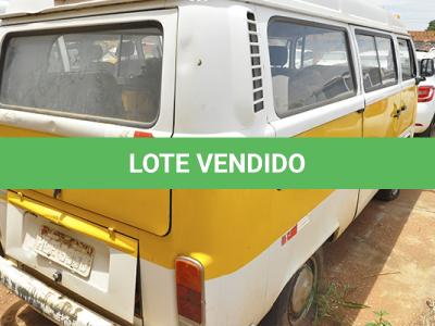 LOTE 021 - VW KOMBI ESCOLAR - PLACA HLF-9980 - ANO 2012 2012