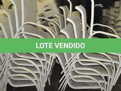 LOTE 008 - MONTANTE CADEIRAS EM ALUMINIO