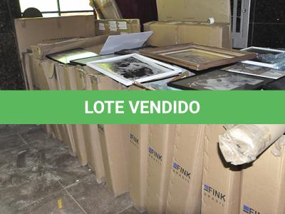 LOTE 007 - MONTANTE DE CONJUNTOS DE QUADROS ARTÍSTICOS