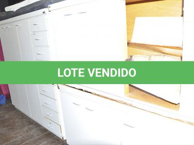 LOTE 001 - SUCATA - FOGÕES, BALCÕES, GELADEIRAS, AUTOCLAVE, PASS THROUGH FRIO, MESA PARA EXAME E CAMAS P/EXAME MEDICO