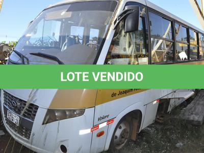 LOTE 009 - MARCOPOLO VOLARE W9 ON - PLACA PUT-2103