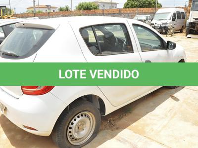 LOTE 035 - RENAULT SANDERO AUTH 10 -PLACA QNM-1886 ANO 2017 2018