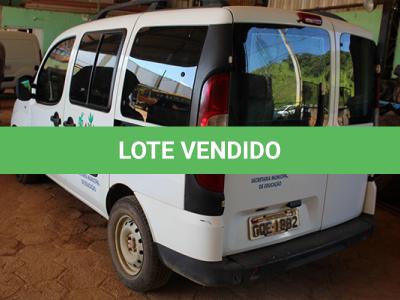LOTE 005 - FIAT DOBLO ESSECE 1.8 - PLACA OQE-1882 - ANO 2013-2013