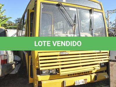 LOTE 010 - M. BENZ OF 1620 - PLACA GQV-9588
