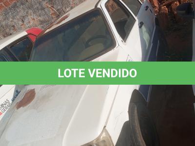 LOTE 039 - FIAT UNO MILLE FIRE FLEX - PLACA HMG-6206 - ANO 2006 2006