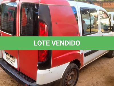 LOTE 011 - FIAT DOBLO ESSENCE 7L E - ANO 2017 2017