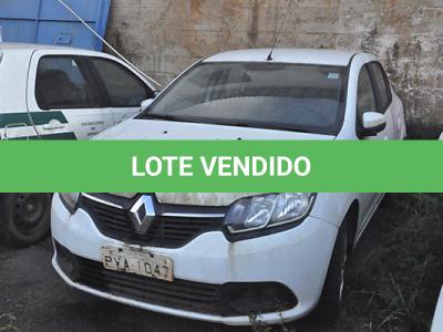 LOTE 008 - RENAULT LOGAN EXPR 16 M -  ANO 2014 2015
