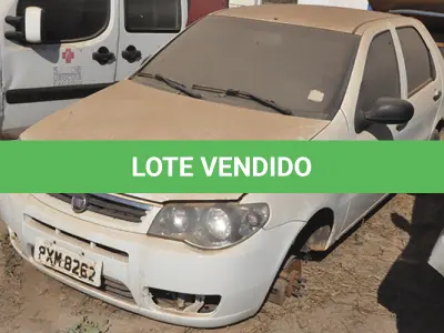 LOTE 004 - FIAT PALIO FIRE - ANO 2016 2016 - PLACA PXM-8262