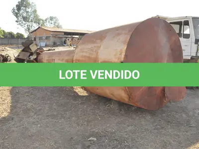 LOTE 047 - SUCATA - CAIXA D'AGUA DE FERRO E DEBULHADOR DE MILHO
