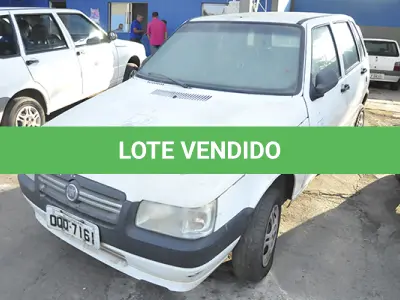 LOTE 001 - FIAT UNO MILLE ECONOMY - ANO 2013 2013 - PLACA OQQ-7161