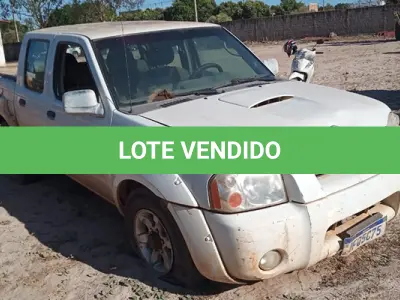 LOTE 002 - NISSAN FRONTIER 4X4 SE - ANO 2004 2004 - PLACA JFQ5C75