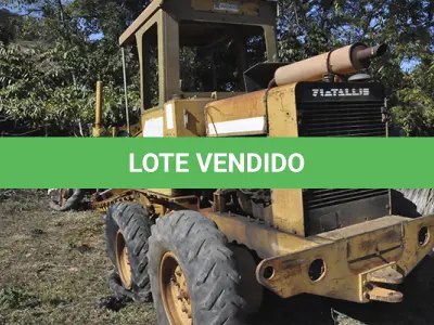 LOTE 011 - MOTONIVELADORA PATROL FIATALLIS - ANO 2000
