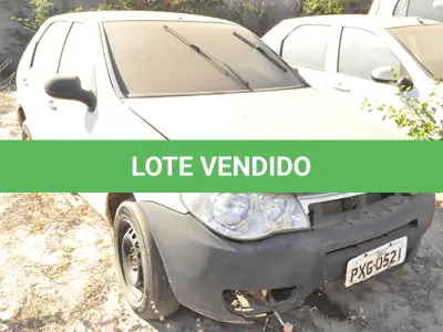 LOTE 005 - FIAT PALIO FIRE - ANO 2015 2016 - PLACA PXG-0521