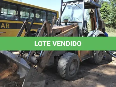 LOTE 010 - RETRO CASE 580 L - ANO 1997