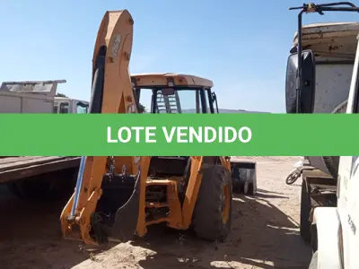 LOTE 051 - RETRO ESCAVADEIRA JCB 4X4 - ANO 2015
