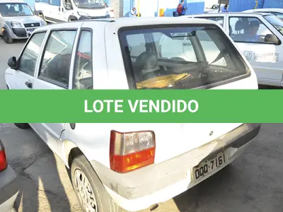 LOTE 001 - FIAT UNO MILLE ECONOMY - ANO 2013 2013 - PLACA OQQ-7161