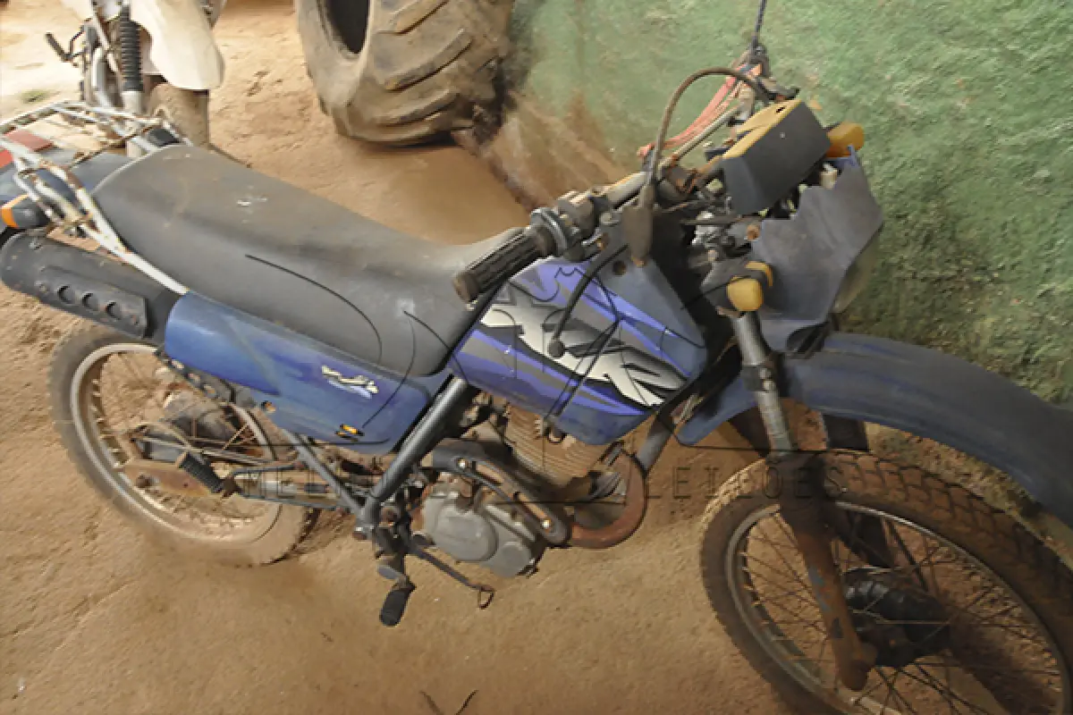 LOTE 014 - HONDA XLR 125 ES - PLACA GWG-4164 - ANO 2002 2002 - COR AZUL