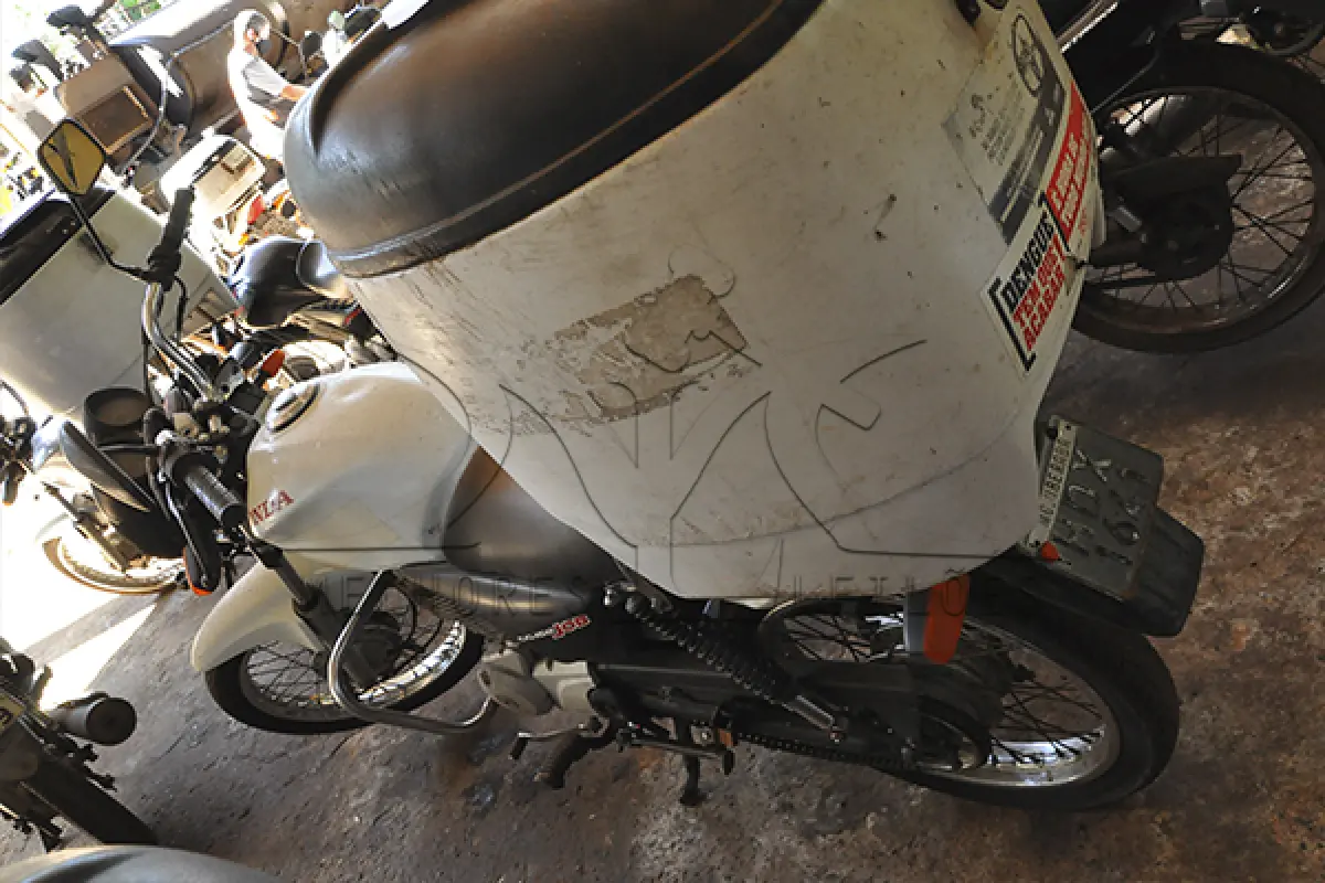 LOTE 012 - Honda CG 150 JOB - 2006 2007	- Branca  - HDX-1641