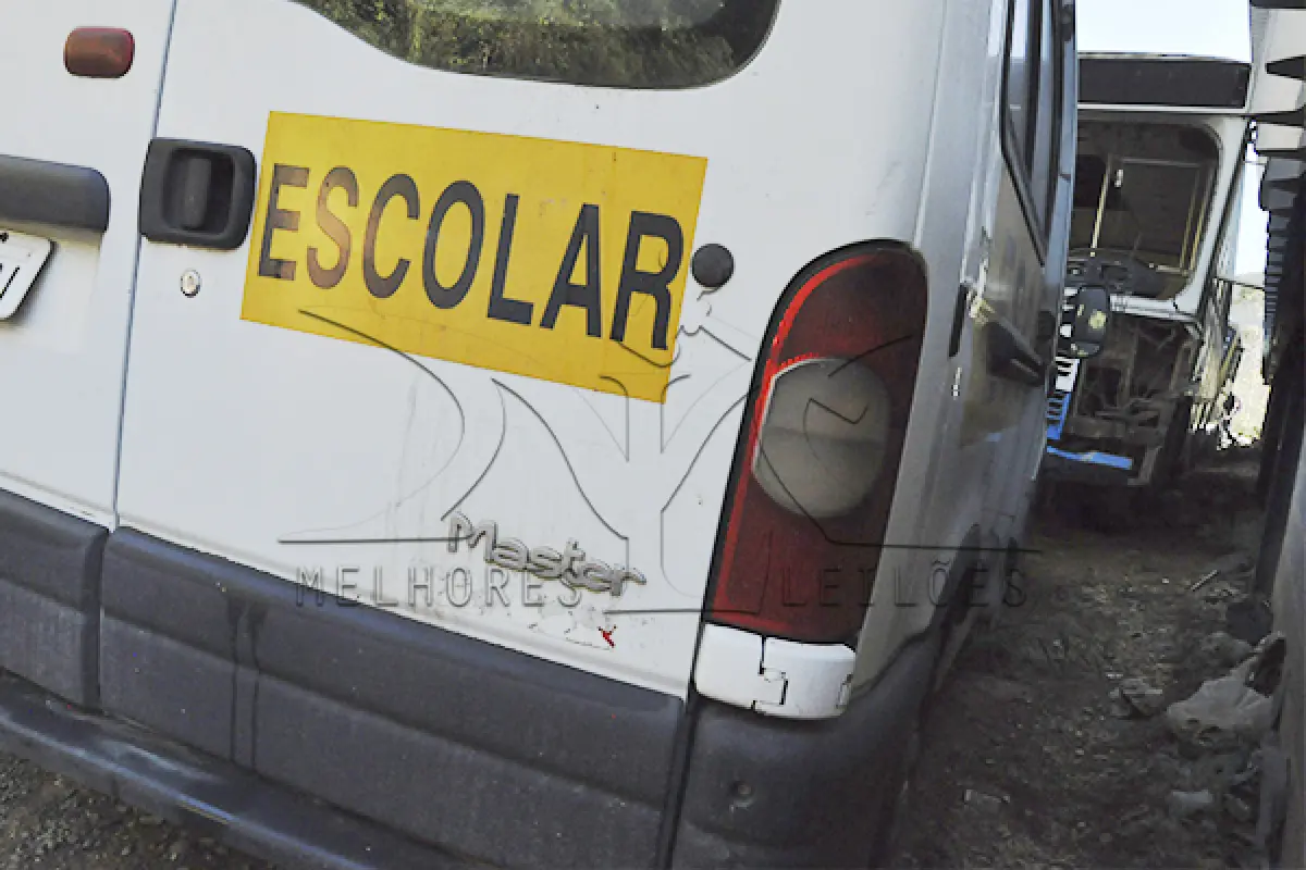 LOTE 008 - RENAULT MASTER BUS16 DCI - PLACA HLF7081 - ANO 2011 2012