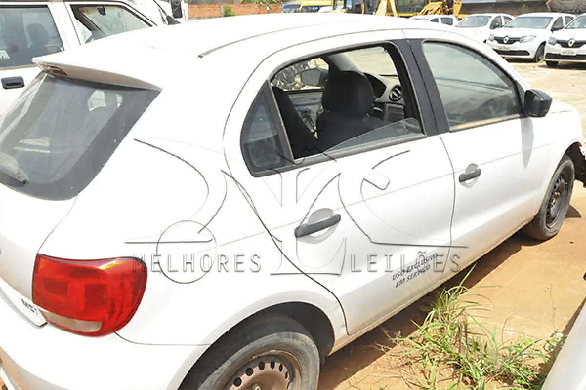 LOTE 024 - VW GOL TL MC - PLACA PUC-0347 - ANO 2014 2015