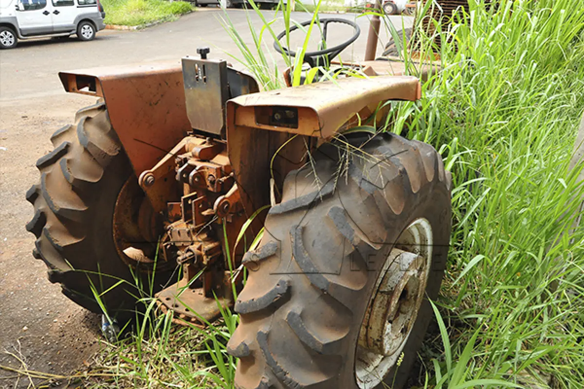 LOTE 052 - TRATOR AGRICOLA AGRALE – 4300  - 1986 - TA05