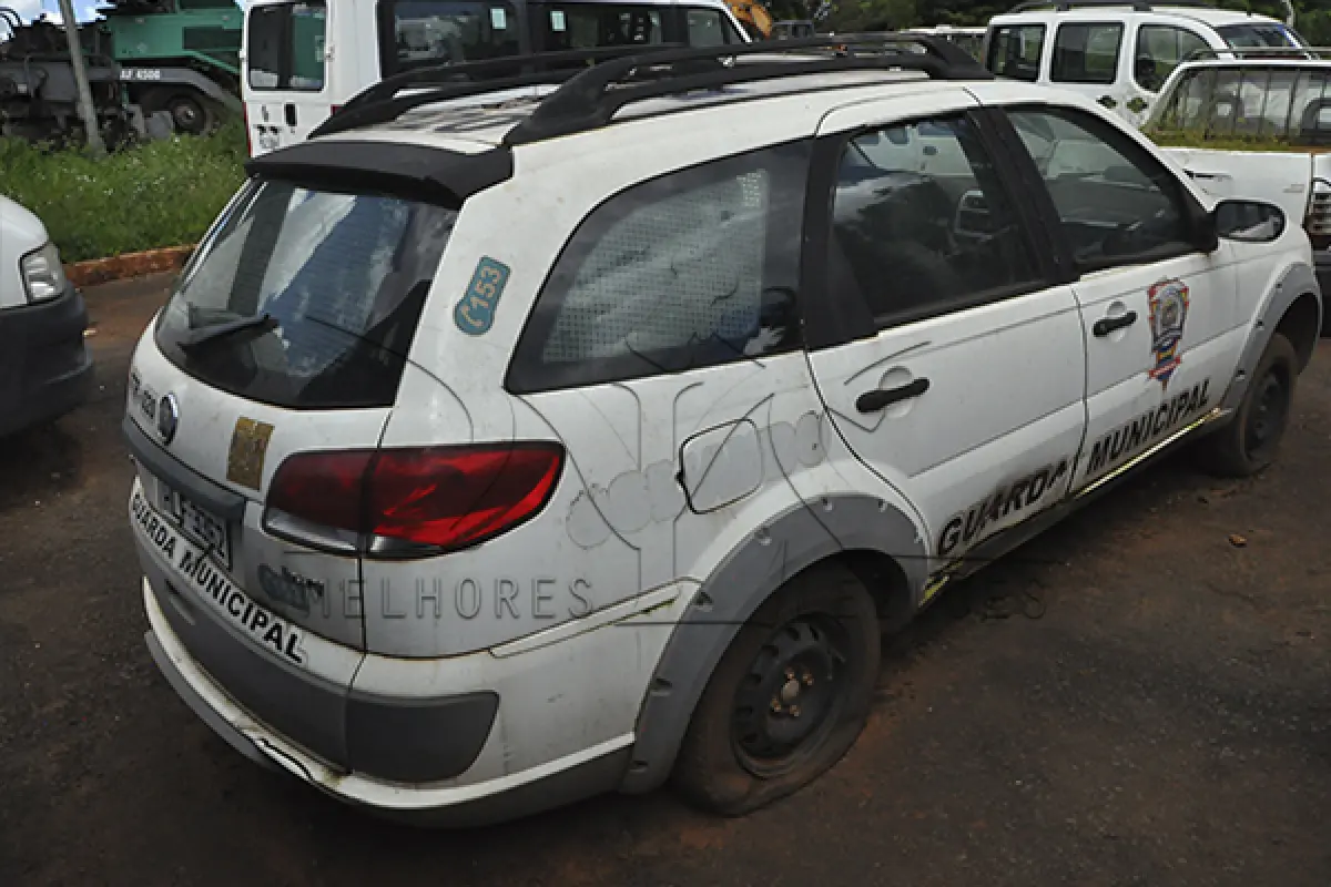 LOTE 039 - Fiat Palio WEEK TREKKING	- 2010 2010	 - Branca -HLF-3362