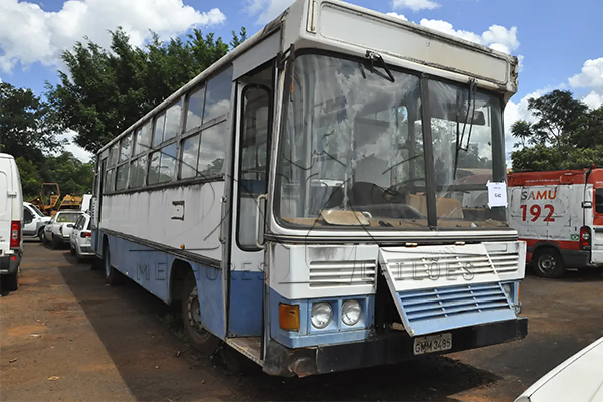 LOTE 043 - M. Bens O 362 - 1975 1975 - Branca - GMM-3485