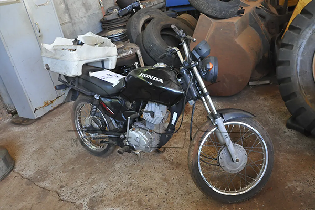 LOTE 004 - Honda CG 125 FAN - 2006 2007 - Preta - HDX-1426
