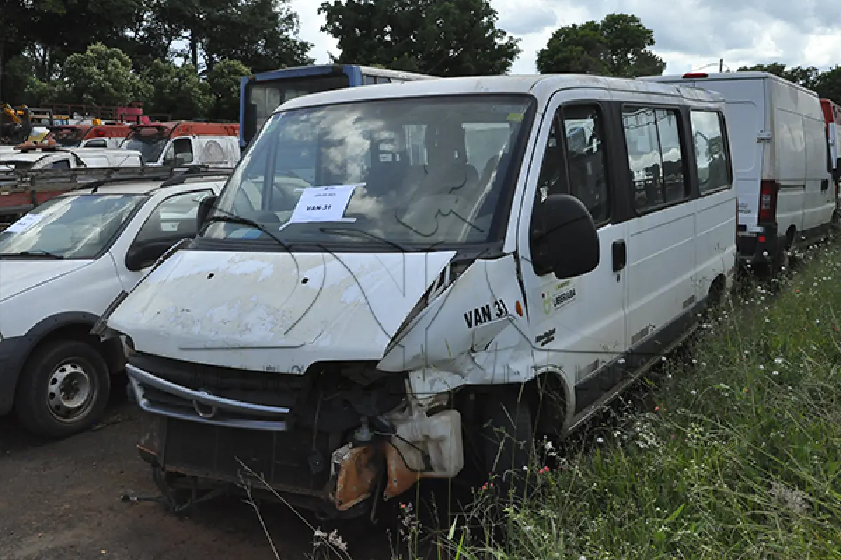 LOTE 031 - Fiat Ducato Combinato  - 2011 2012 - Branca - 	HLF-5964