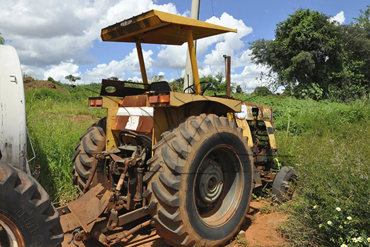 LOTE 051 - TRATOR AGRICOLA C.B.T. 8060	- 1991 - TA07