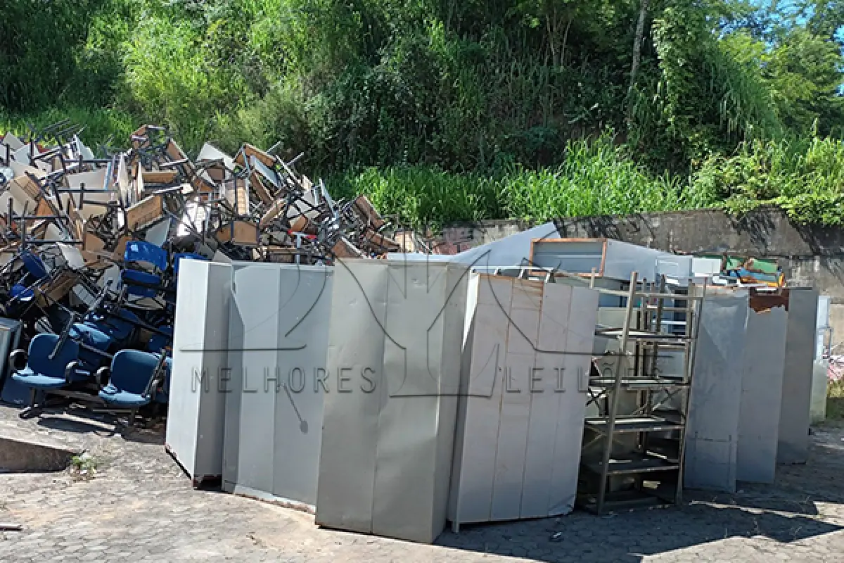 LOTE 014 - SUCATA - DERIVADOS ESCOLAR, OBRA E MONUMENTO DE BRONZE