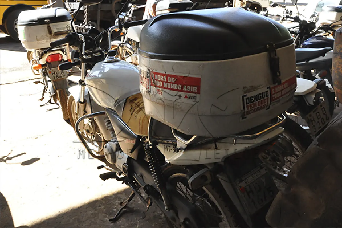 LOTE 006 - Honda CG 150 JOB - 2006 2007	Branca - HDX-1645