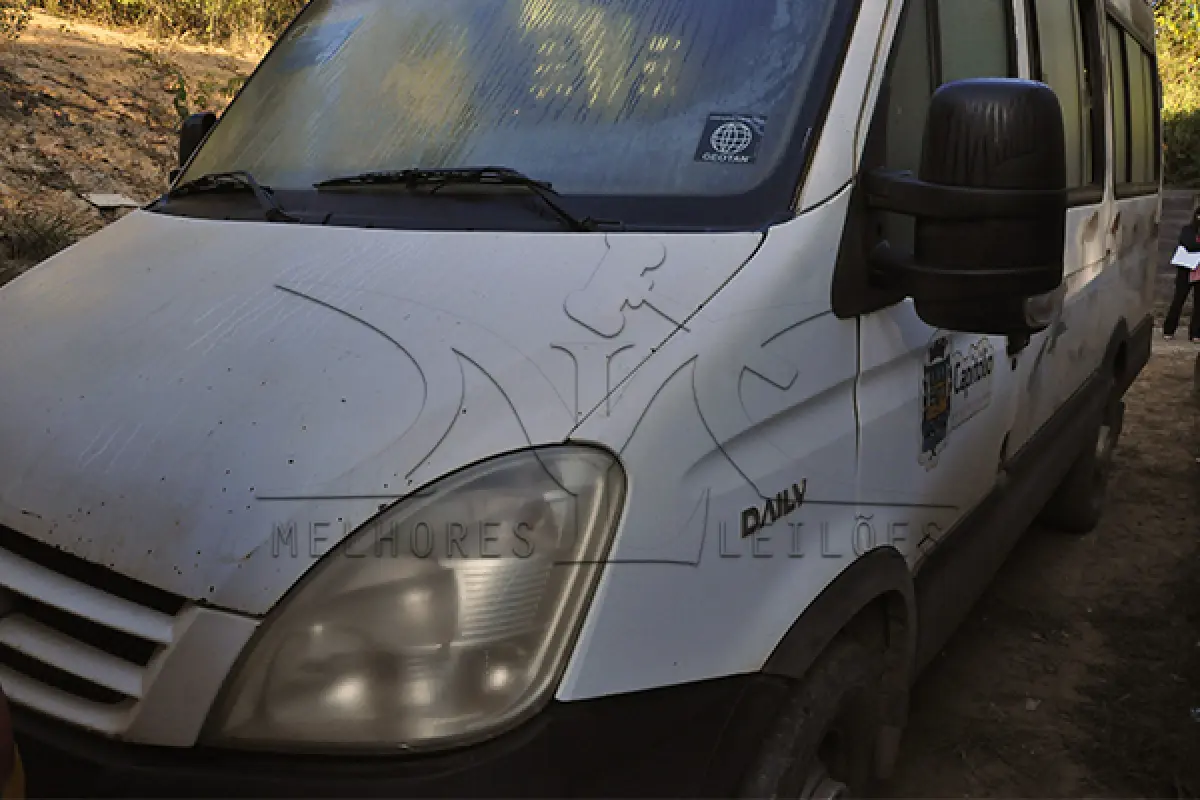 LOTE 009 - IVECO DAILYY 45S16 MINIBUS - PLACA HMH3002 - ANO 2008 2008