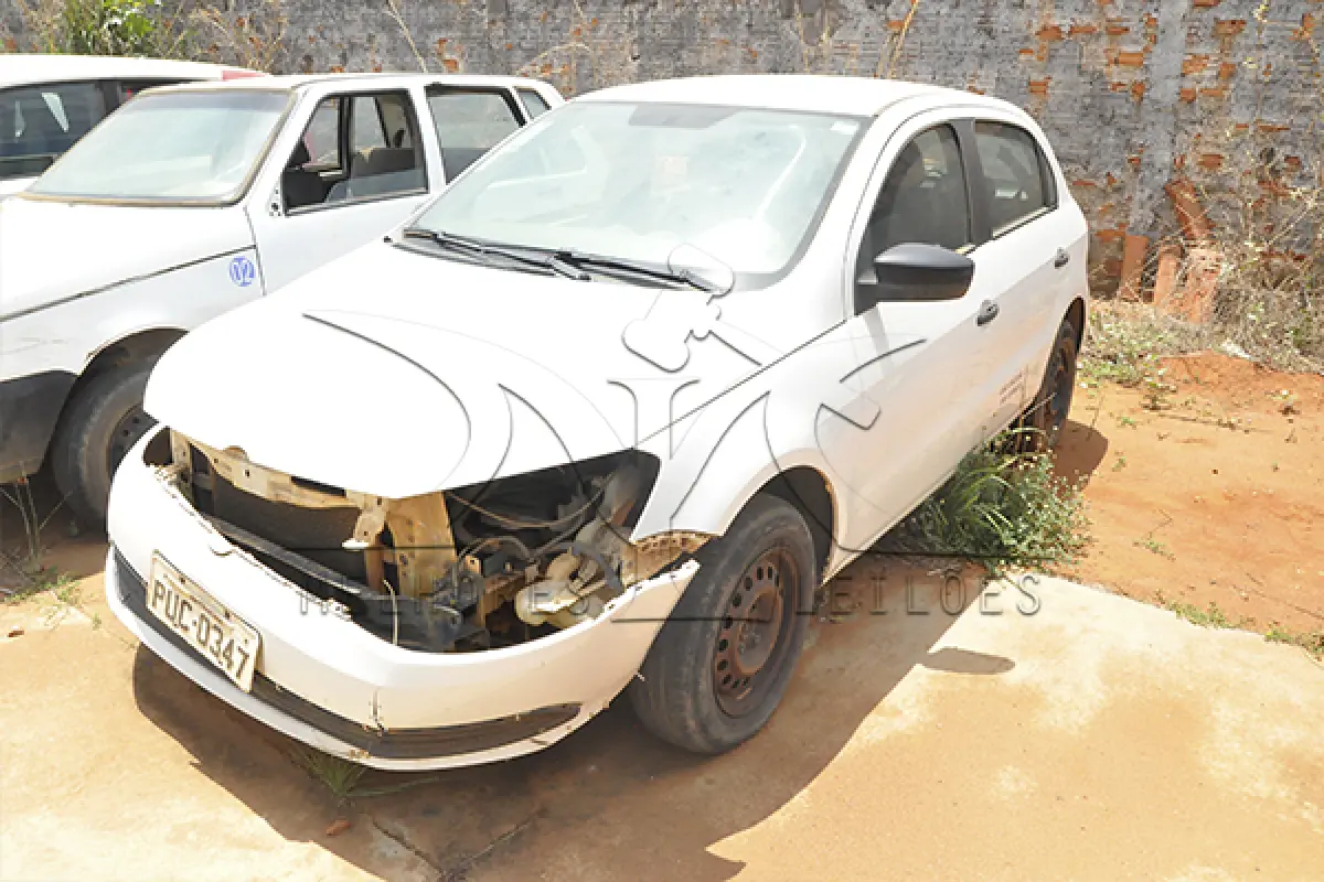 LOTE 024 - VW GOL TL MC - PLACA PUC-0347 - ANO 2014 2015